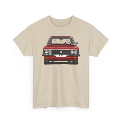 T-Shirt, VW K70, Strichzeichnung, Rot, personalisierbar mit Kennzeichen – Bild 4