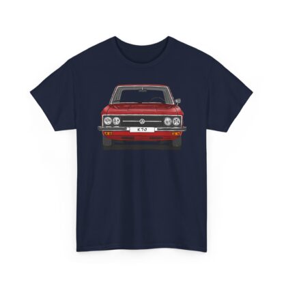 T-Shirt, VW K70, Strichzeichnung, Rot, personalisierbar mit Kennzeichen – Bild 9